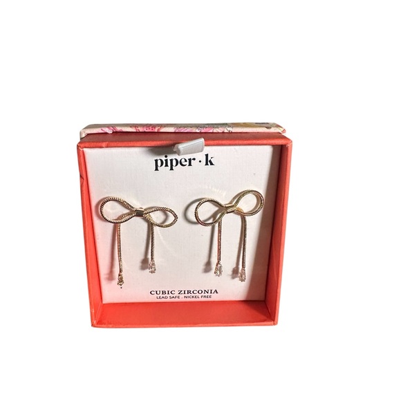 Piper K Jewelry - Piper K Gold Bow Earrings
